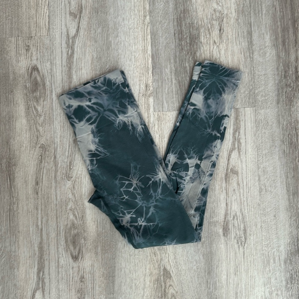 Tie dye work out leggings